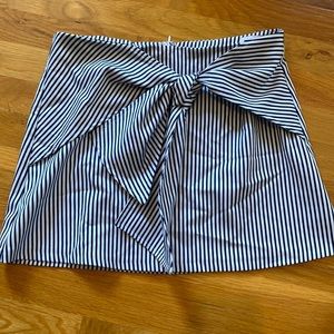 Adorable striped blue and white mini skirt with bow preppy